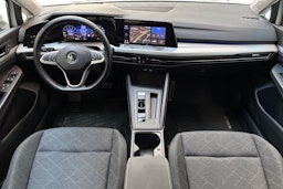 valkoinen Volkswagen Golf 2020 kuva 9.