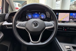 valkoinen Volkswagen Golf 2020 kuva 20.