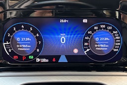 valkoinen Volkswagen Golf 2020 kuva 21.