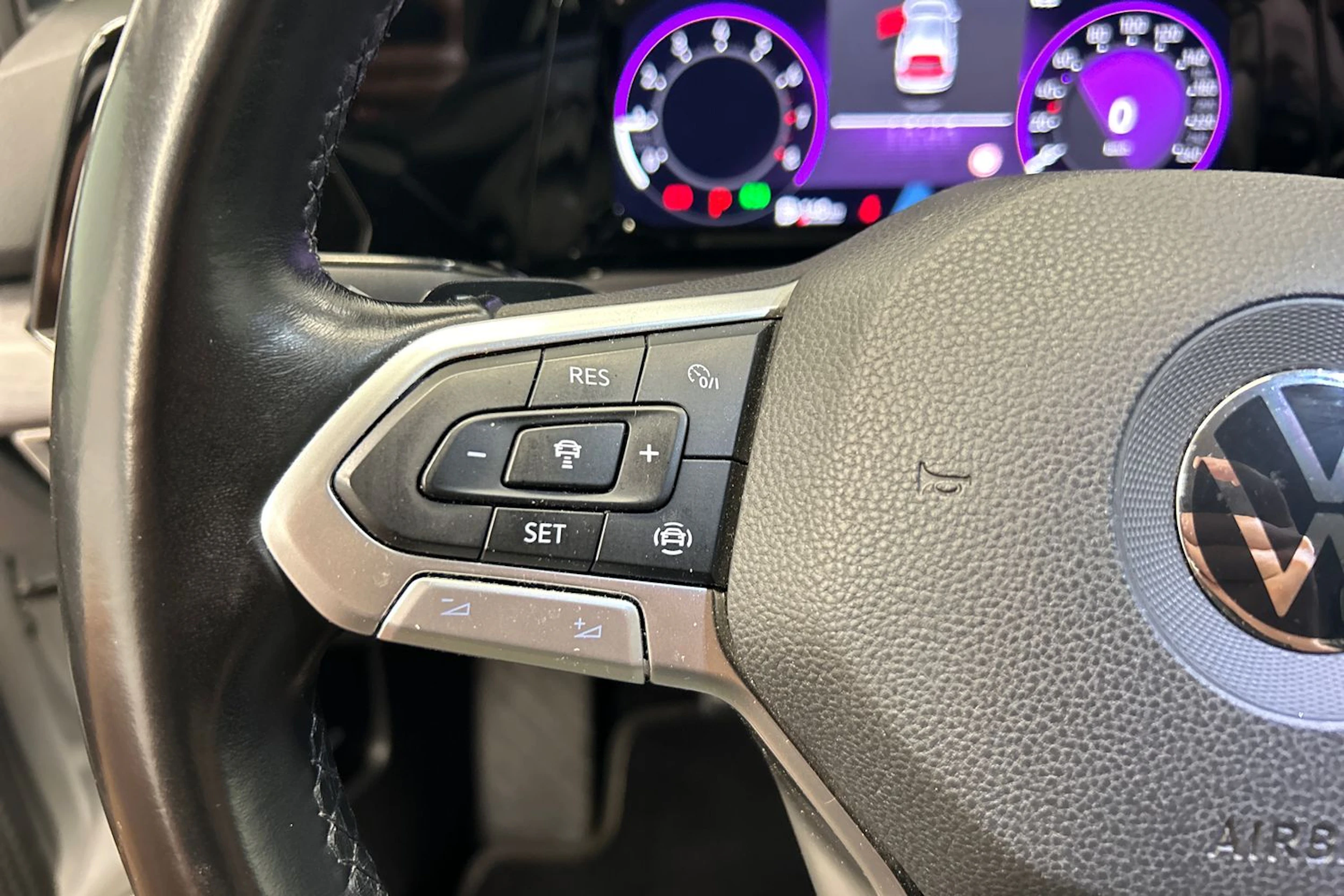 hopea Volkswagen Golf 2020 kuva 16.