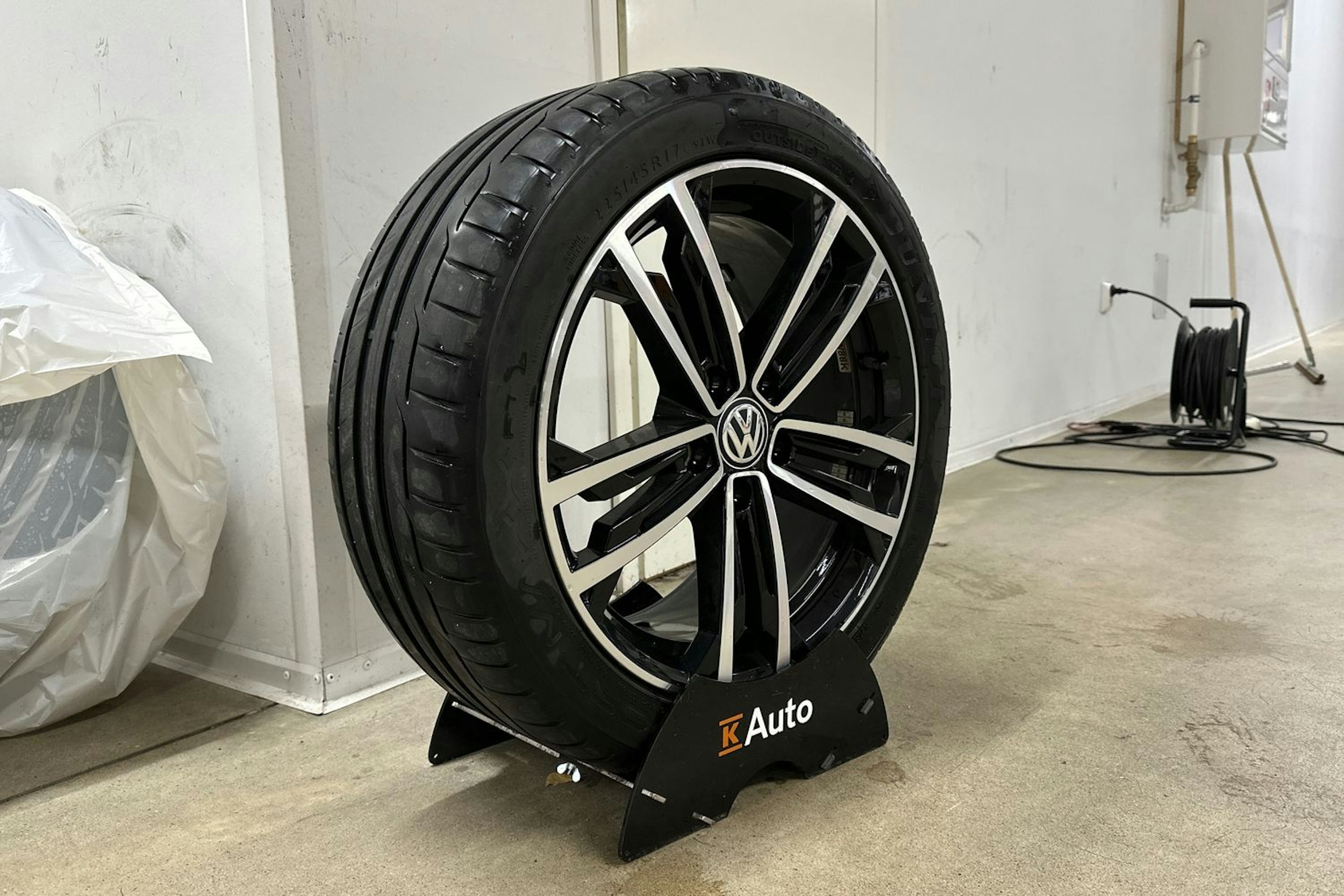 harmaa Volkswagen Golf 2020 kuva 13.