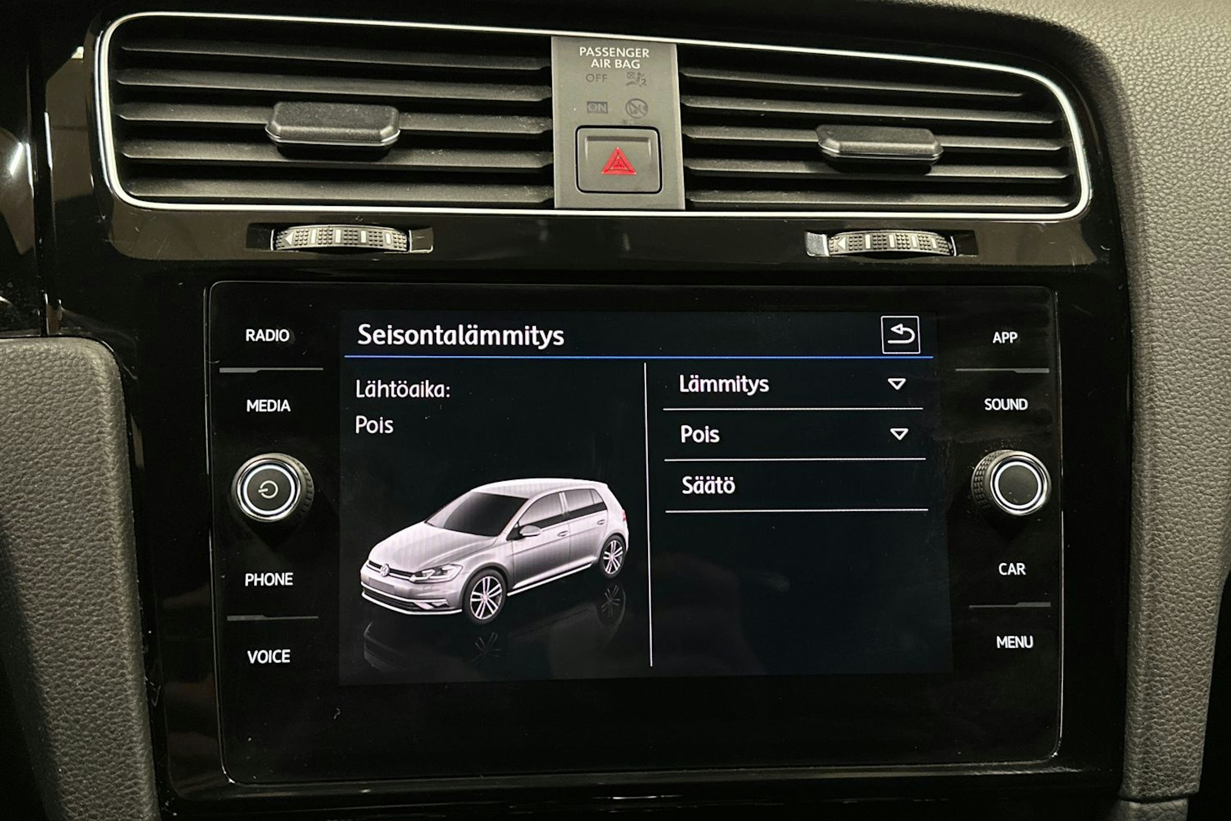 harmaa Volkswagen Golf 2020 kuva 17.