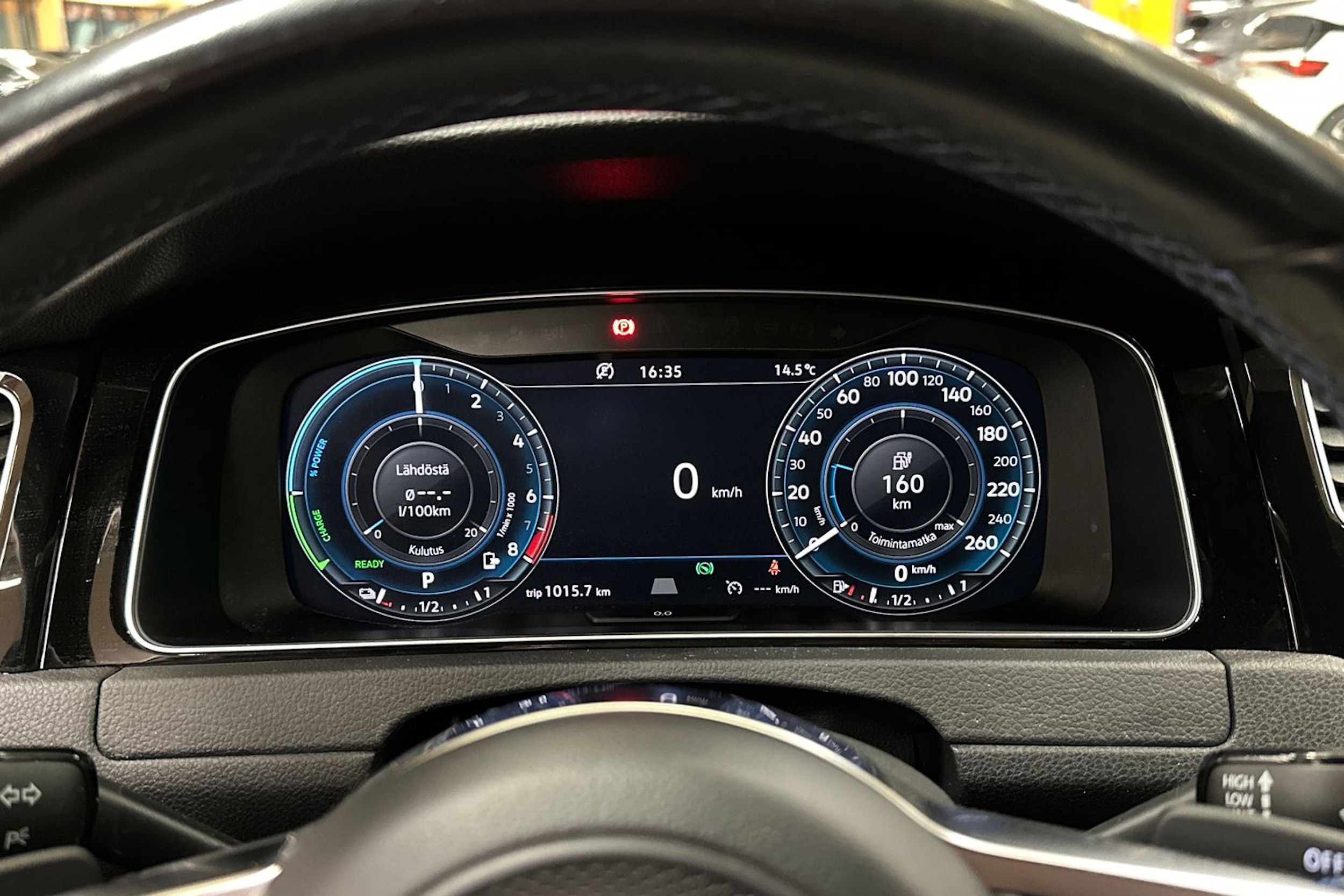 harmaa Volkswagen Golf 2020 kuva 20.