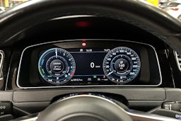 harmaa Volkswagen Golf 2020 kuva 20.