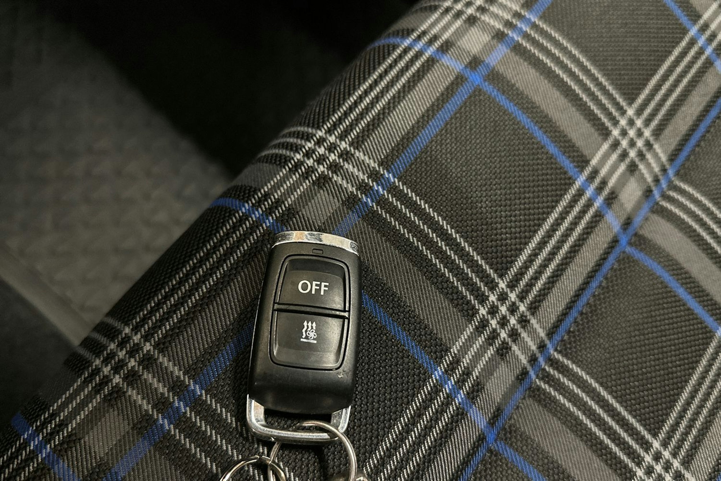 harmaa Volkswagen Golf 2020 kuva 24.