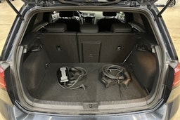 harmaa Volkswagen Golf 2020 kuva 25.