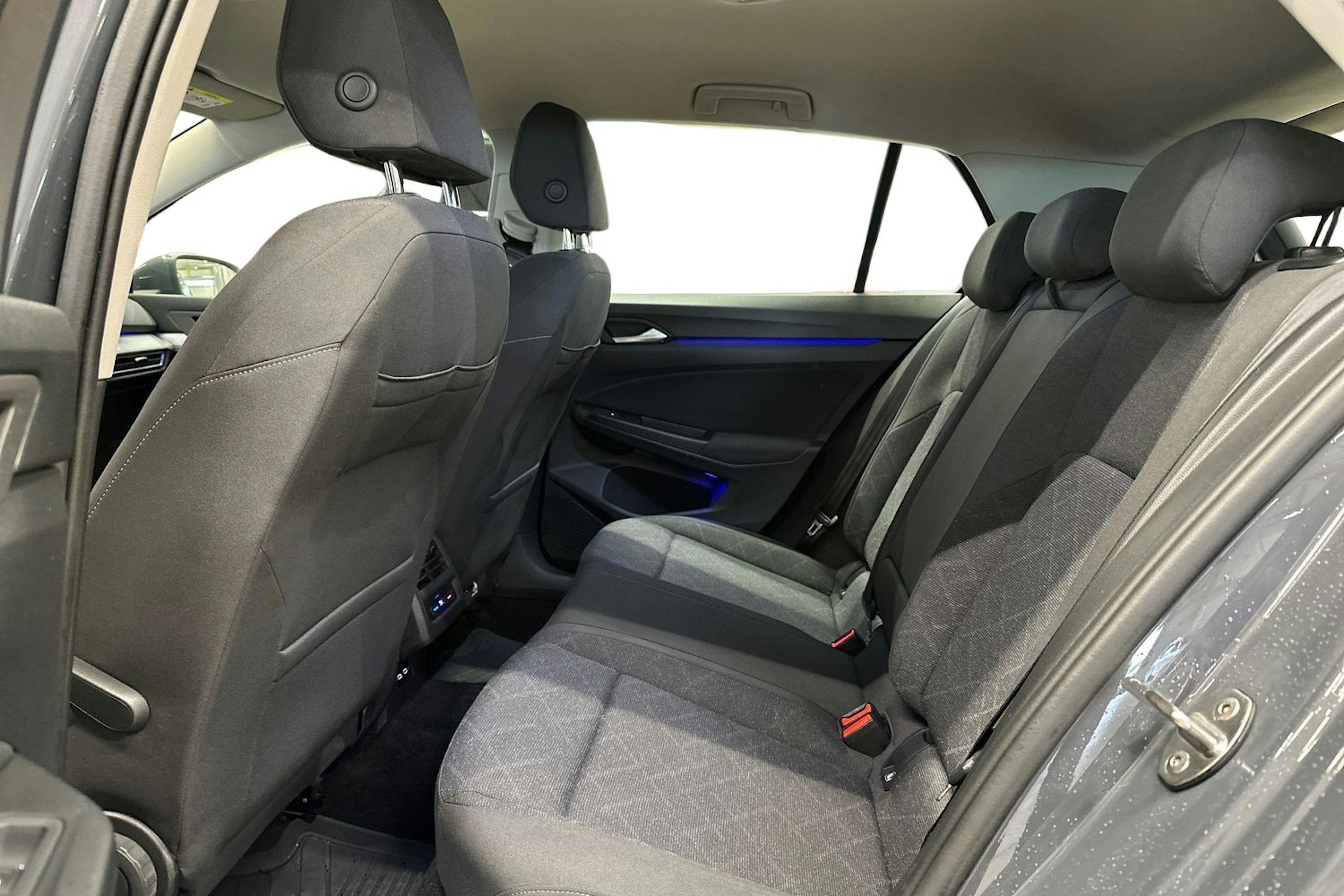 harmaa Volkswagen Golf 2020 kuva 10.