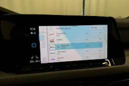 valkoinen Volkswagen Golf 2020 kuva 15.