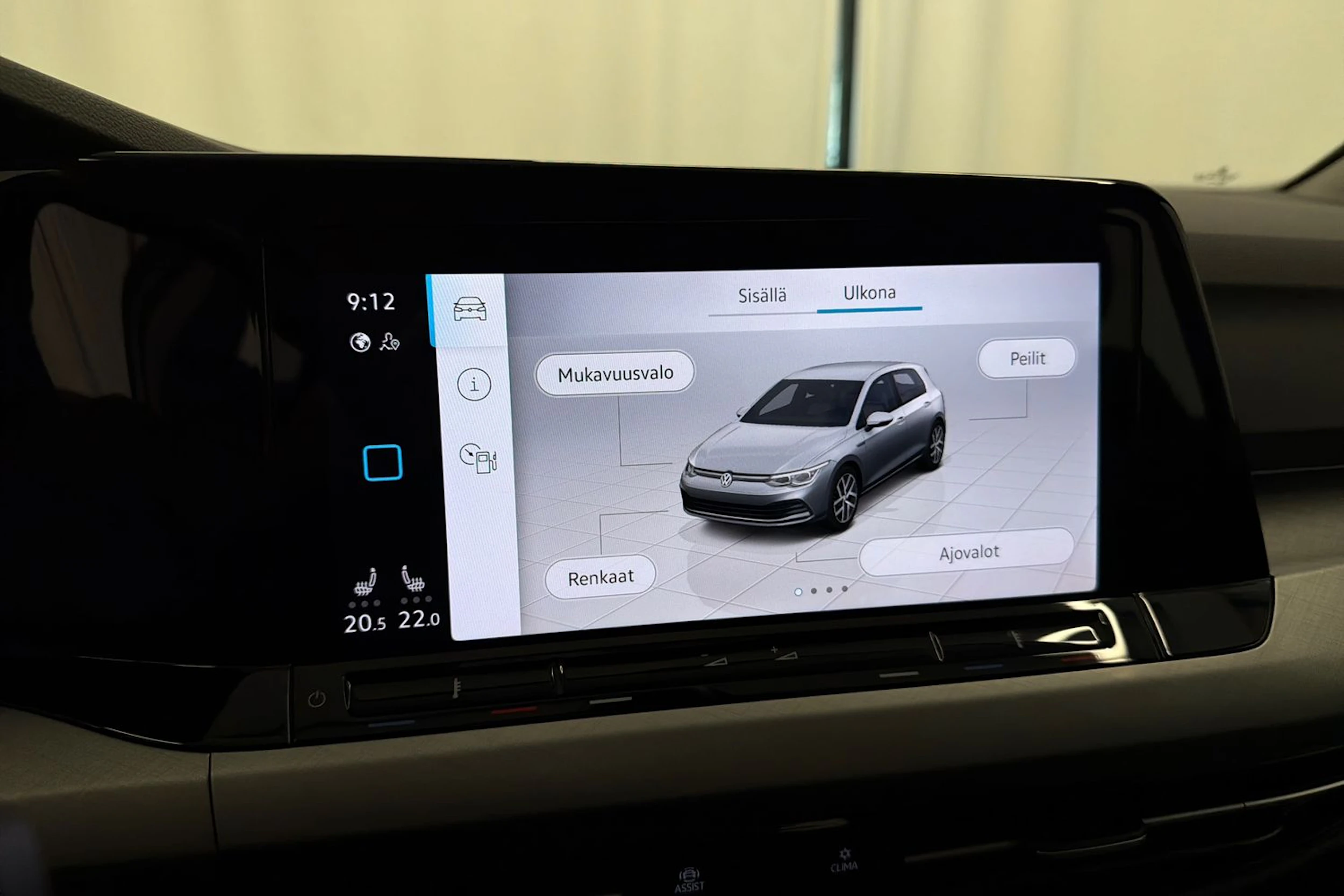 valkoinen Volkswagen Golf 2020 kuva 19.