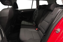 punainen Volkswagen Golf 2020 kuva 10.