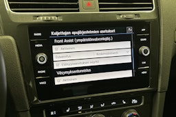 punainen Volkswagen Golf 2020 kuva 23.