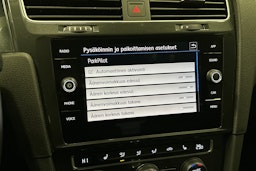 punainen Volkswagen Golf 2020 kuva 26.