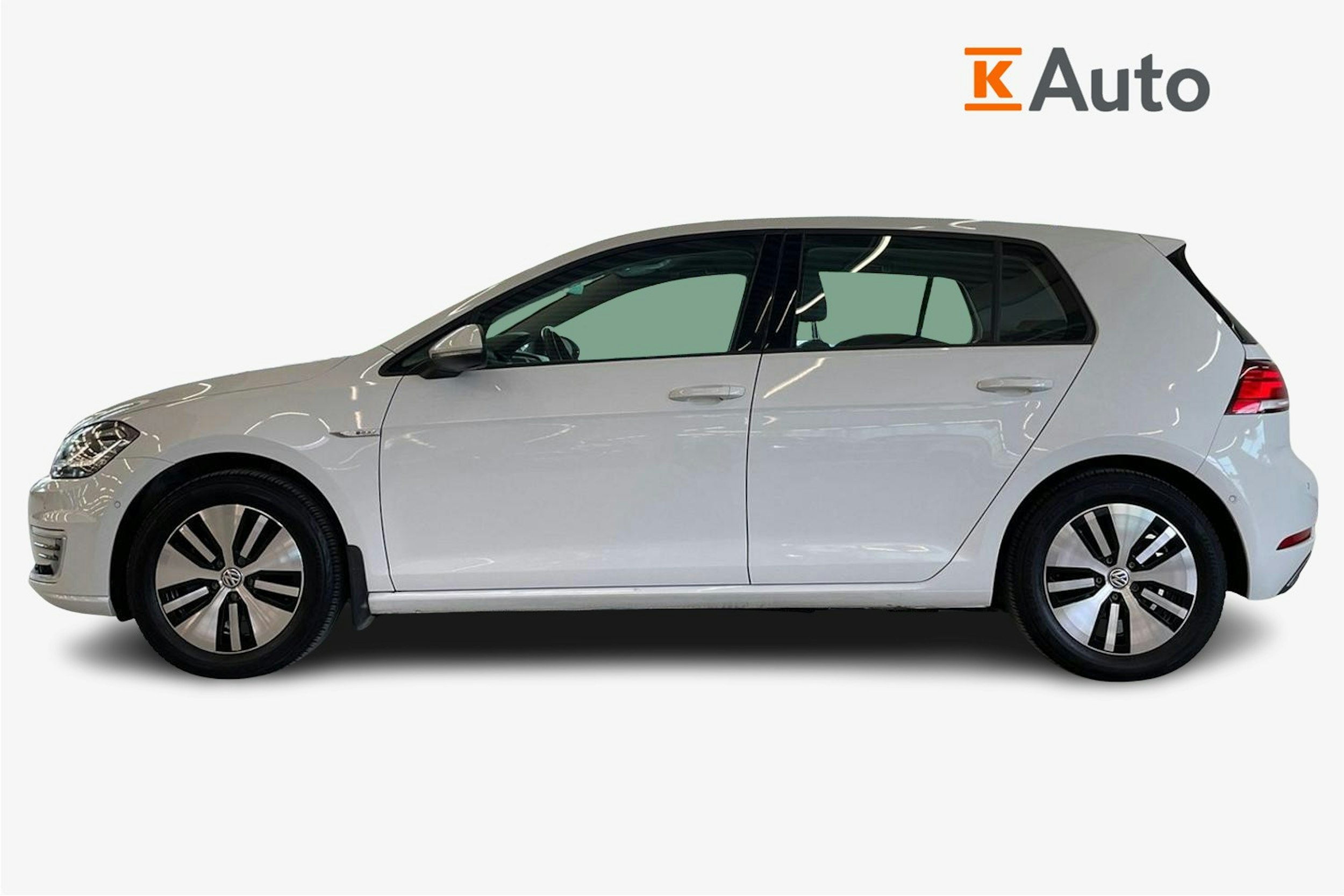Valkoinen Volkswagen GOLF 2020 kuva 6.