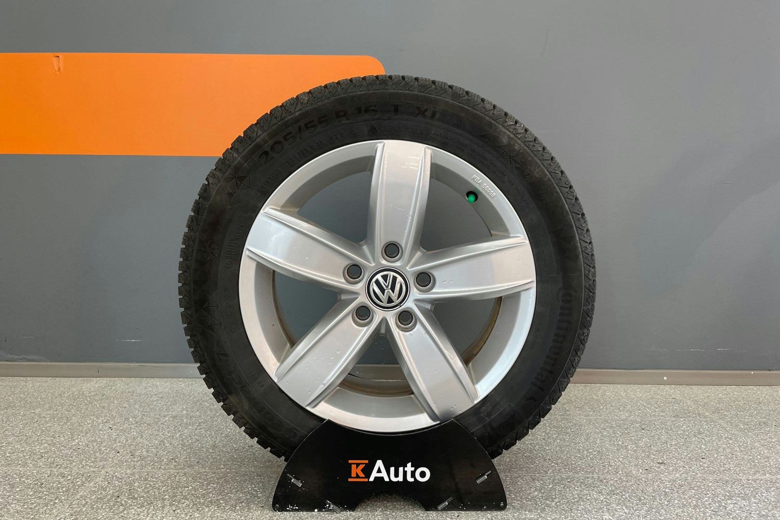 Valkoinen Volkswagen GOLF 2020 kuva 13.