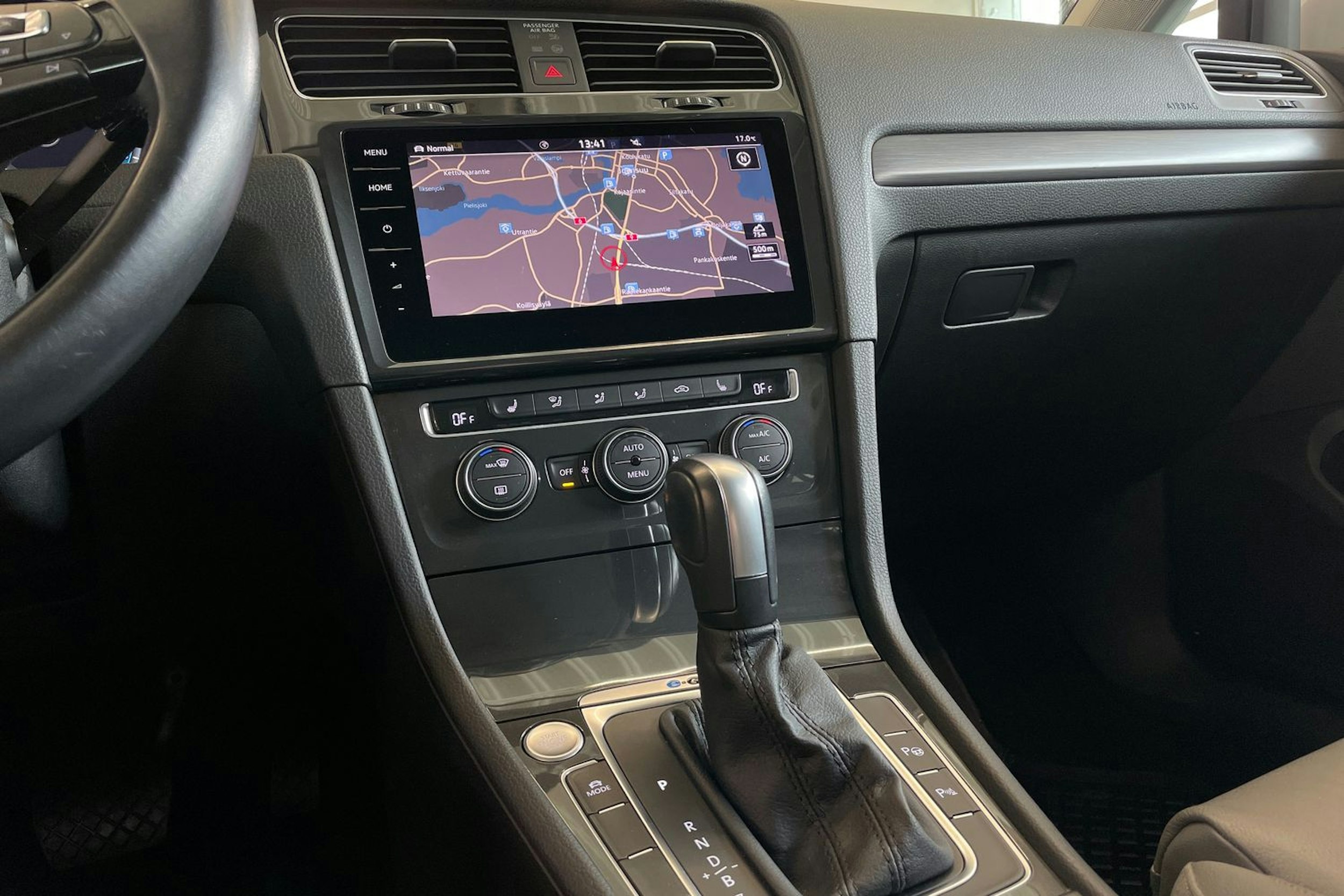 Valkoinen Volkswagen GOLF 2020 kuva 20.