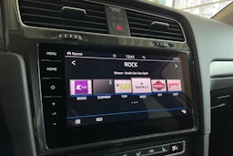 Valkoinen Volkswagen GOLF 2020 kuva 21.