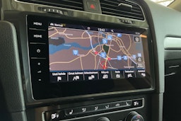 Valkoinen Volkswagen GOLF 2020 kuva 23.