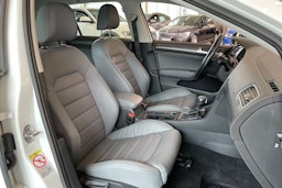Valkoinen Volkswagen GOLF 2020 kuva 24.