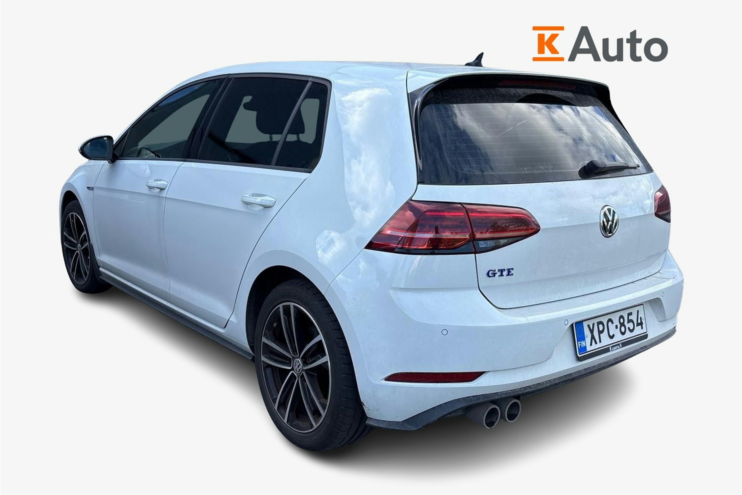 valkoinen Volkswagen Golf 2020 kuva 2.