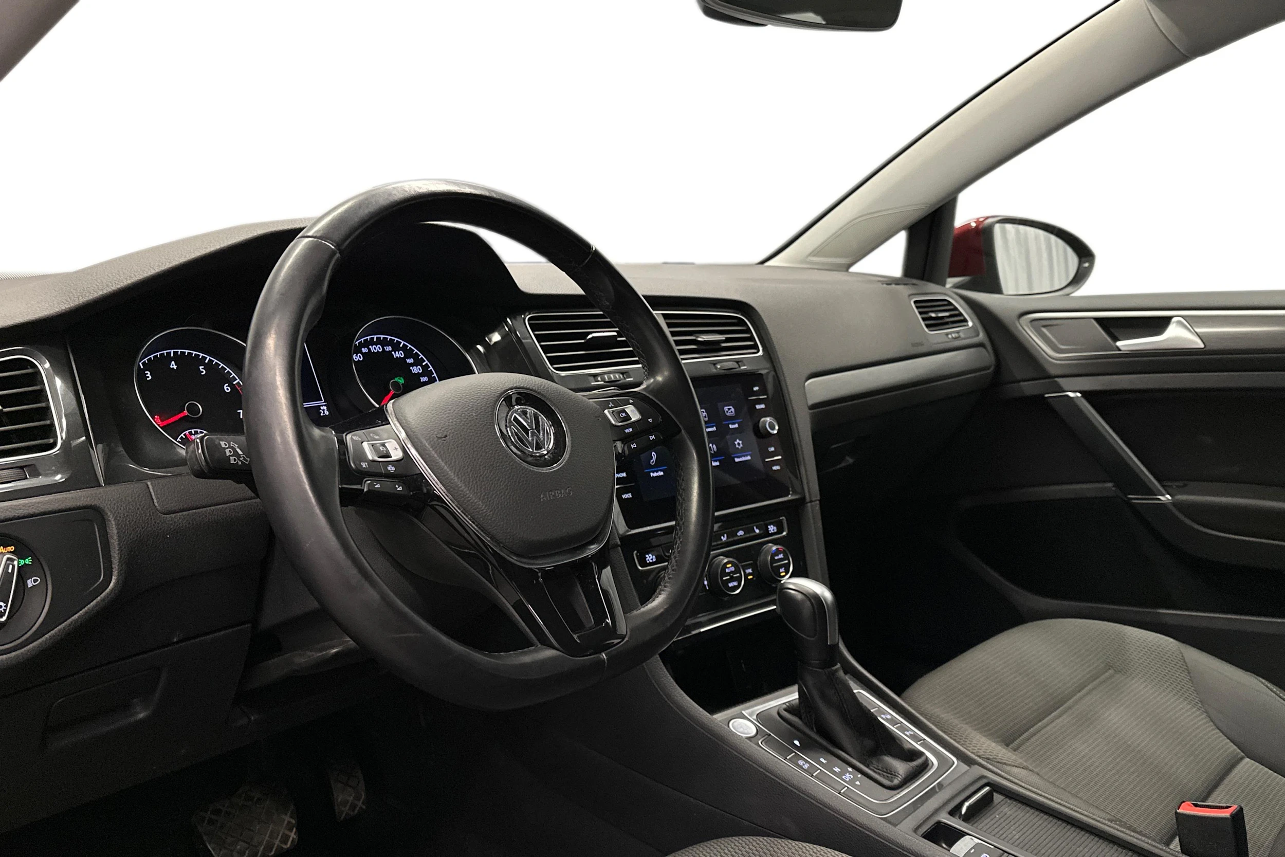Punainen Volkswagen GOLF 2020 kuva 8.