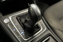 Punainen Volkswagen GOLF 2020 kuva 27.