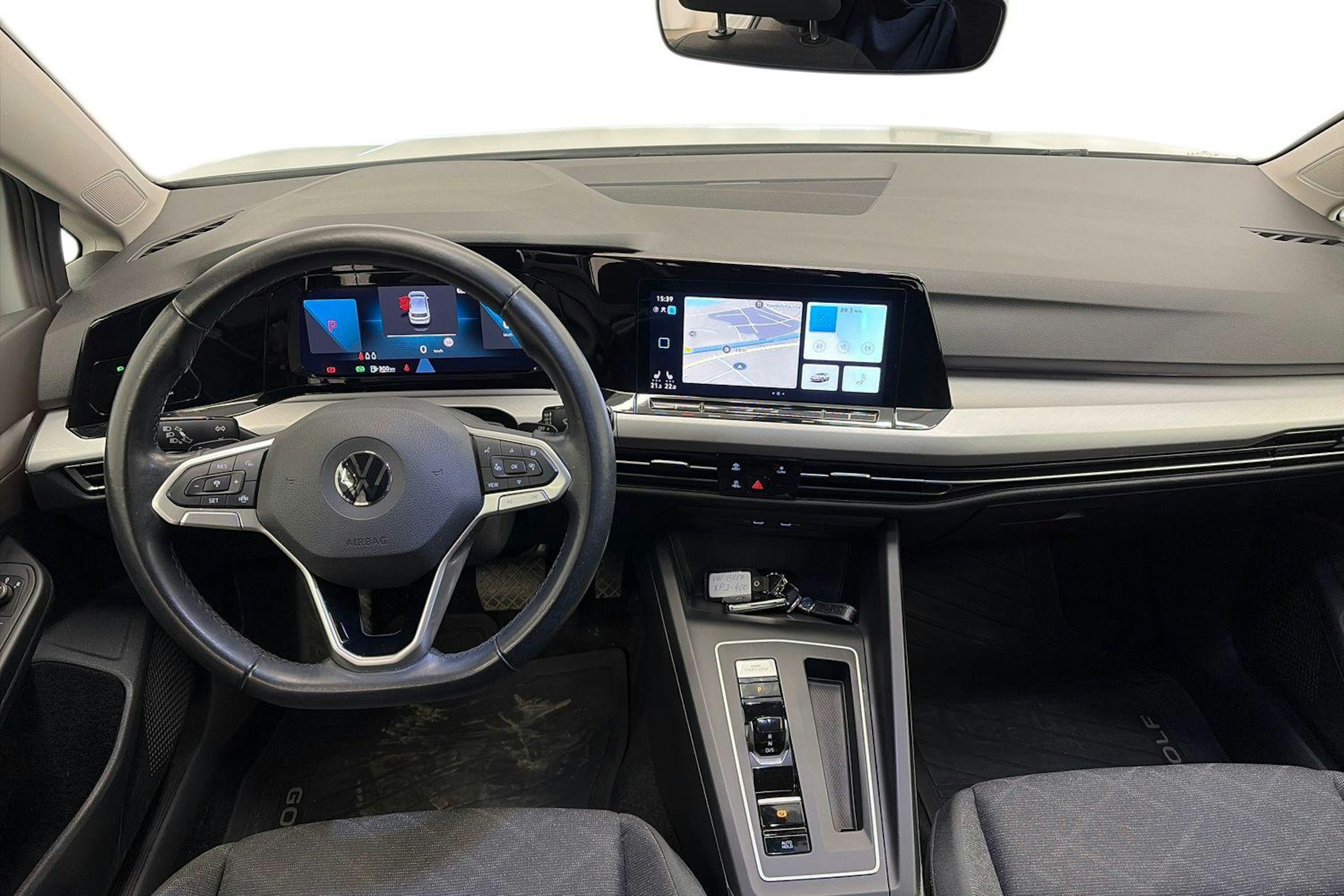 Valkoinen Volkswagen GOLF 2020 kuva 9.