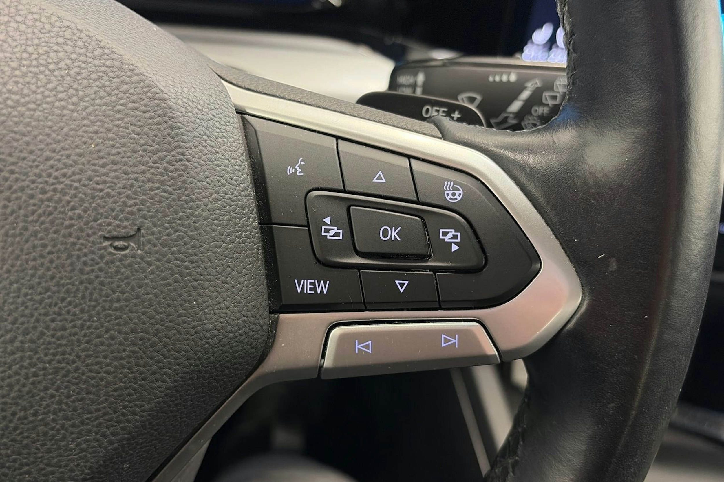 Valkoinen Volkswagen GOLF 2020 kuva 17.