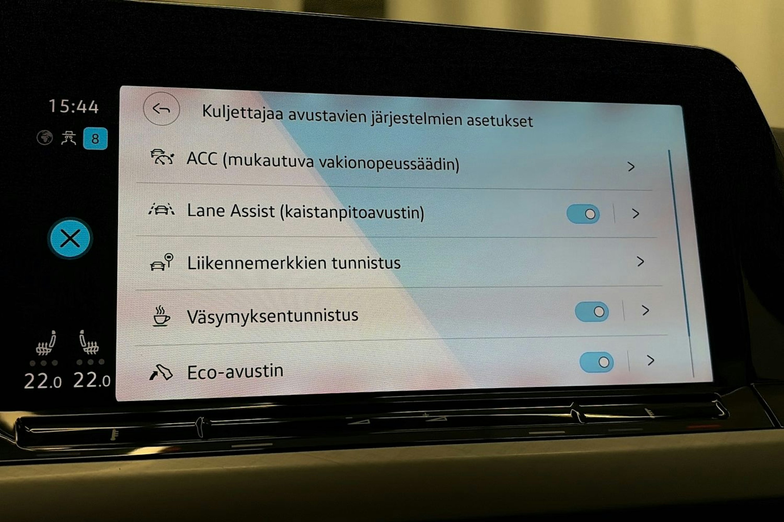 Valkoinen Volkswagen GOLF 2020 kuva 22.