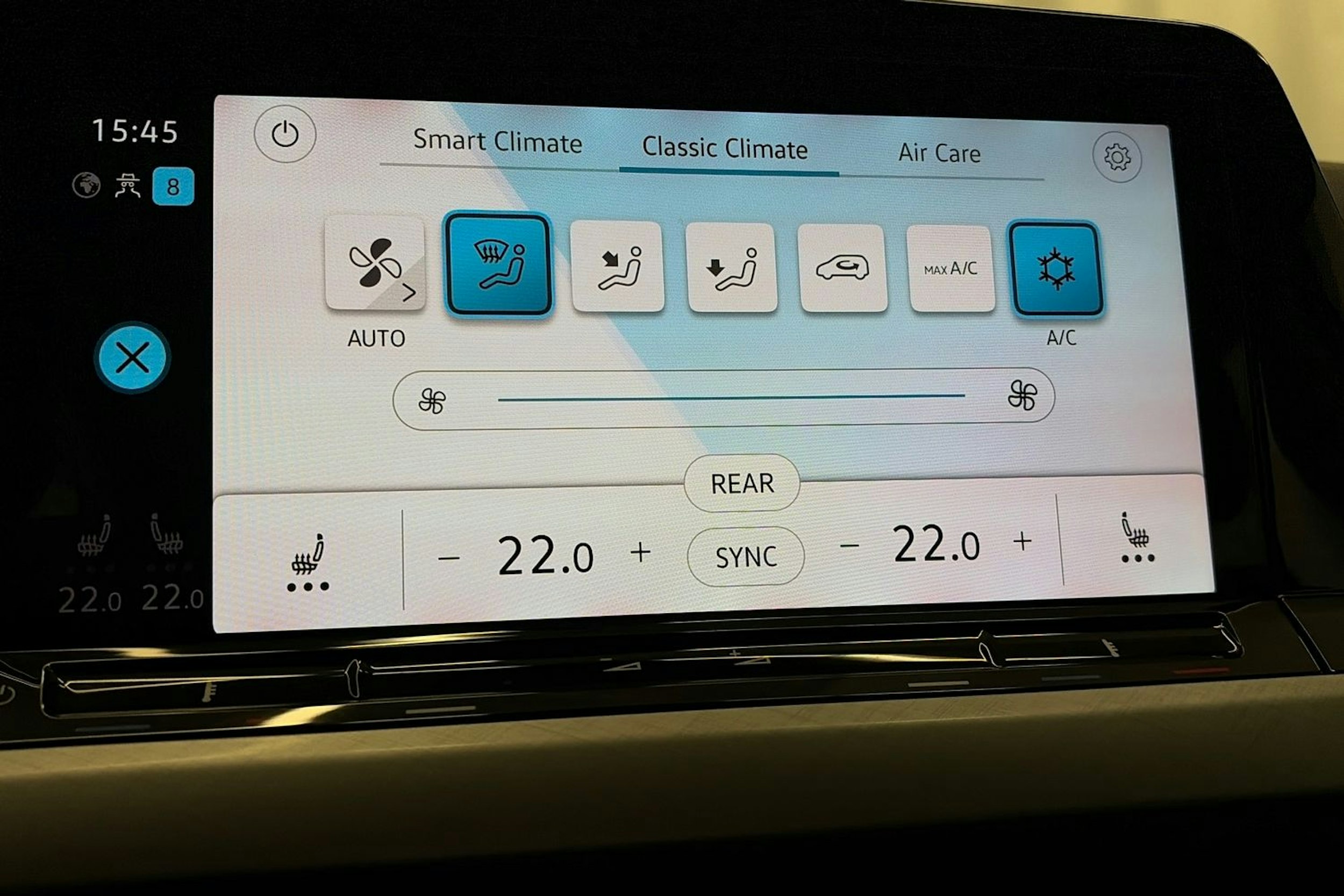 Valkoinen Volkswagen GOLF 2020 kuva 25.