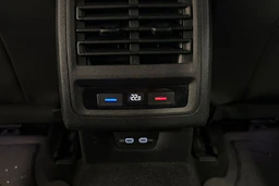 valkoinen Volkswagen Golf 2020 kuva 15.