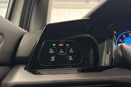 valkoinen Volkswagen Golf 2020 kuva 18.