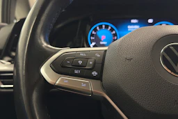 valkoinen Volkswagen Golf 2020 kuva 19.