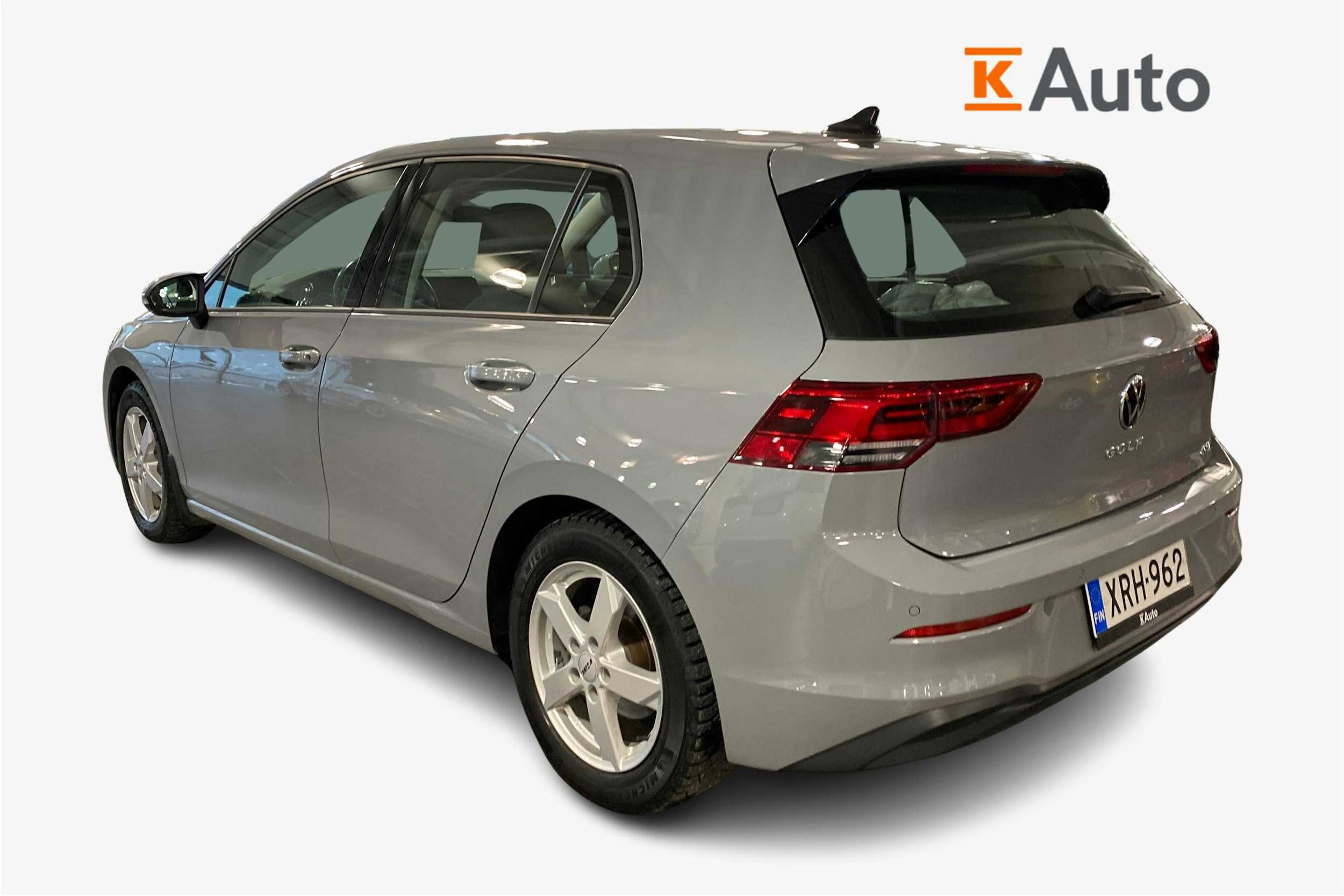 harmaa Volkswagen Golf 2020 kuva 2.