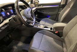 harmaa Volkswagen Golf 2020 kuva 7.