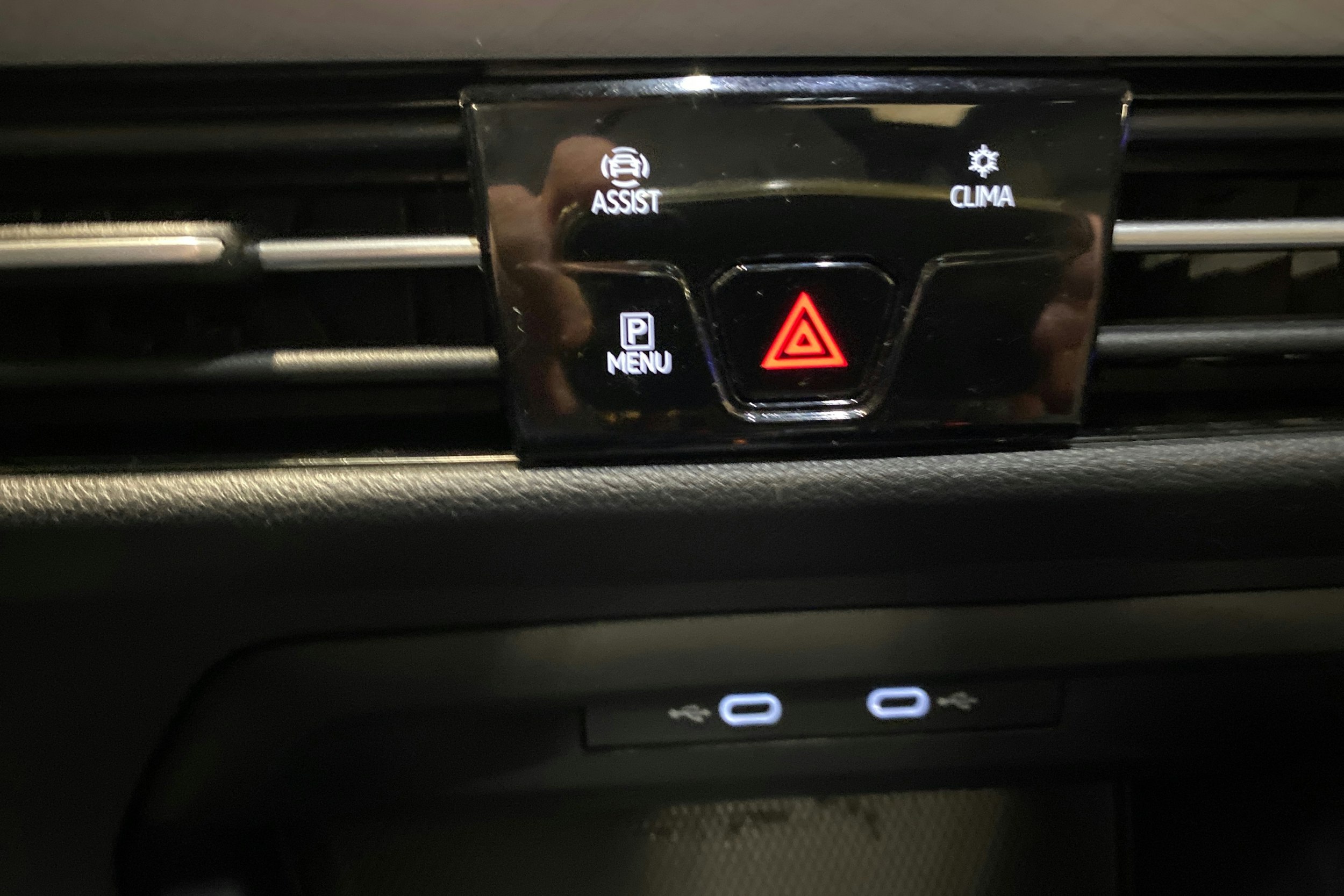 harmaa Volkswagen Golf 2020 kuva 20.