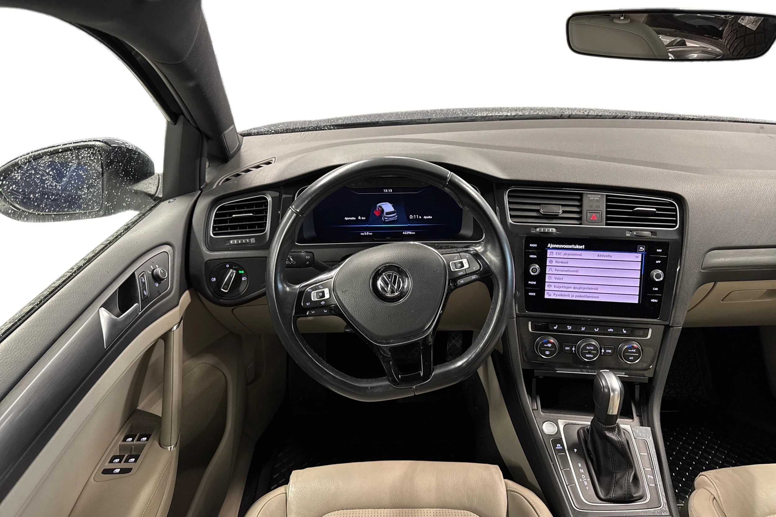 Sininen Volkswagen GOLF 2020 kuva 3.