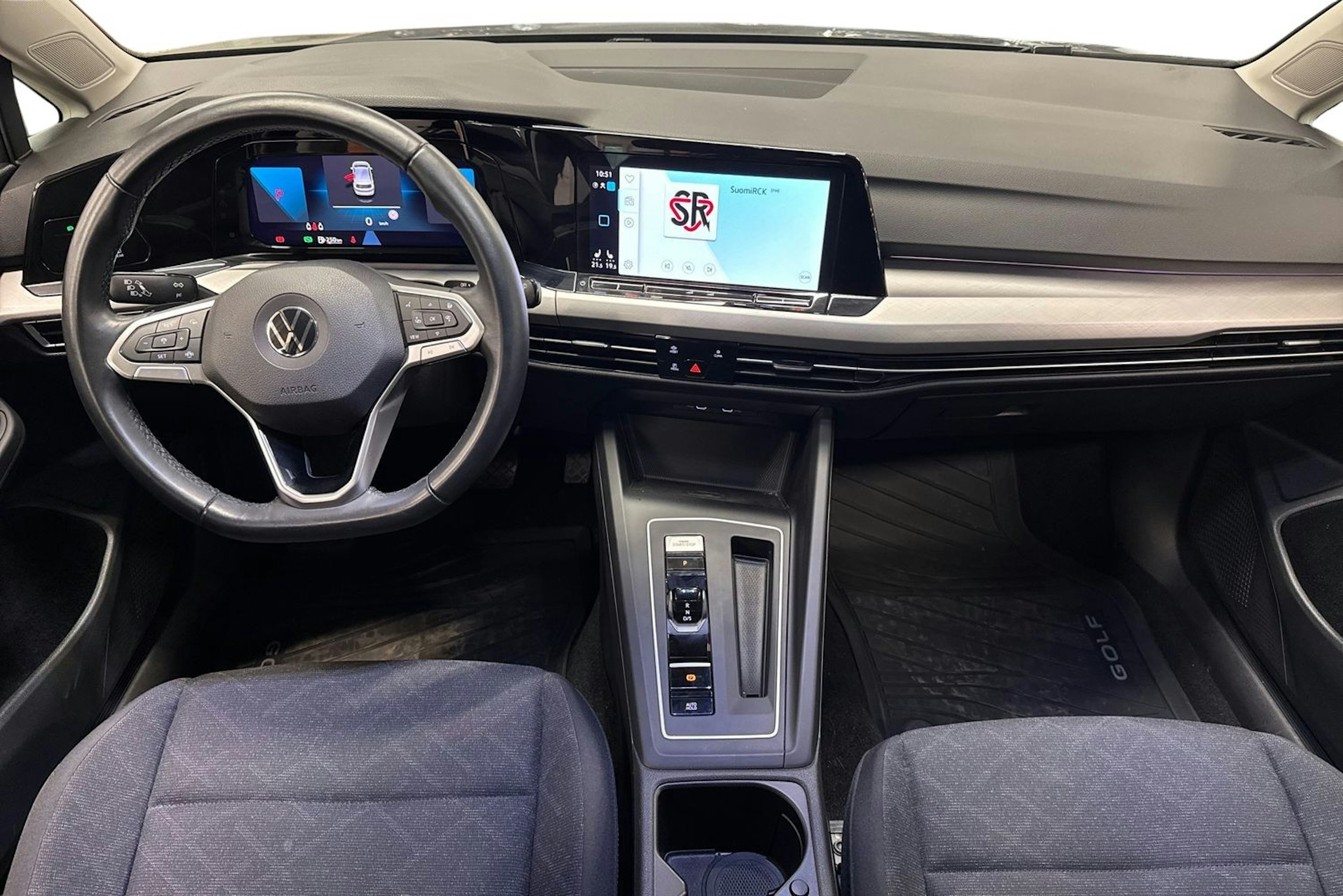 Harmaa Volkswagen Golf 2020 kuva 7.
