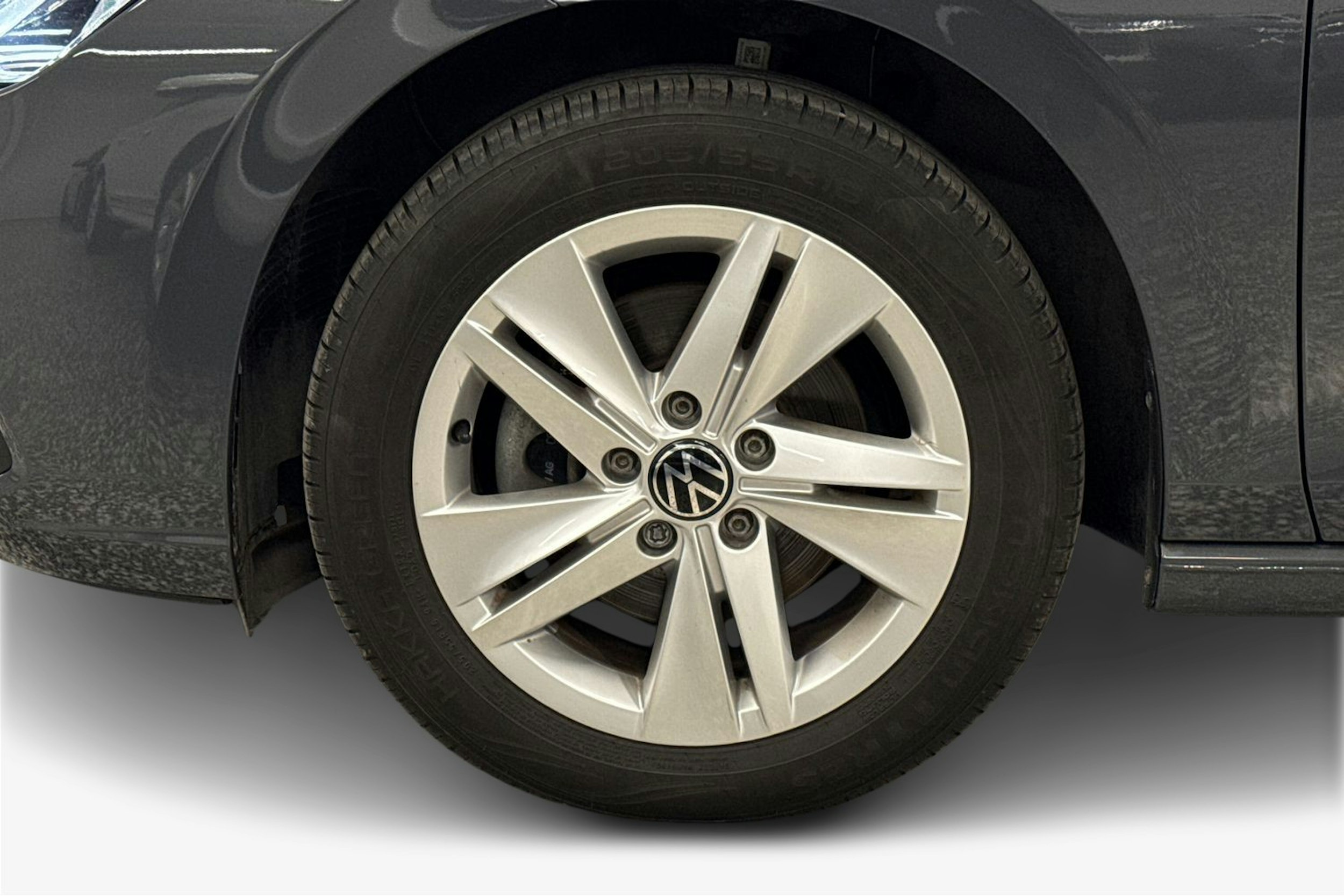Harmaa Volkswagen Golf 2020 kuva 9.
