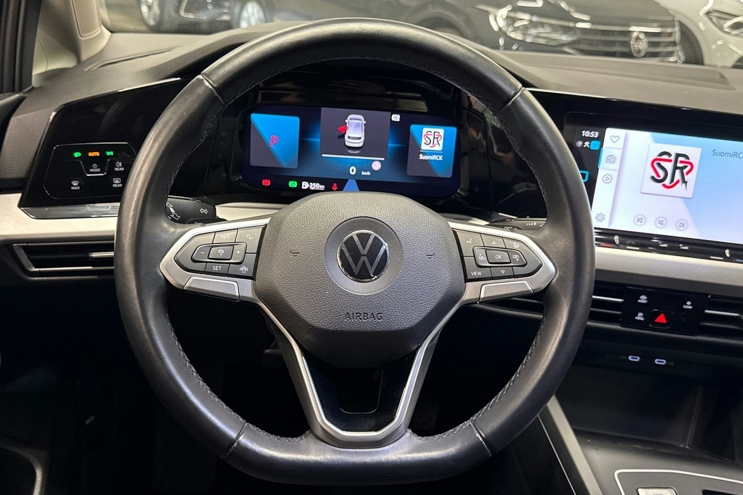 Harmaa Volkswagen Golf 2020 kuva 11.