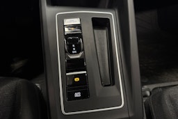 Harmaa Volkswagen Golf 2020 kuva 15.
