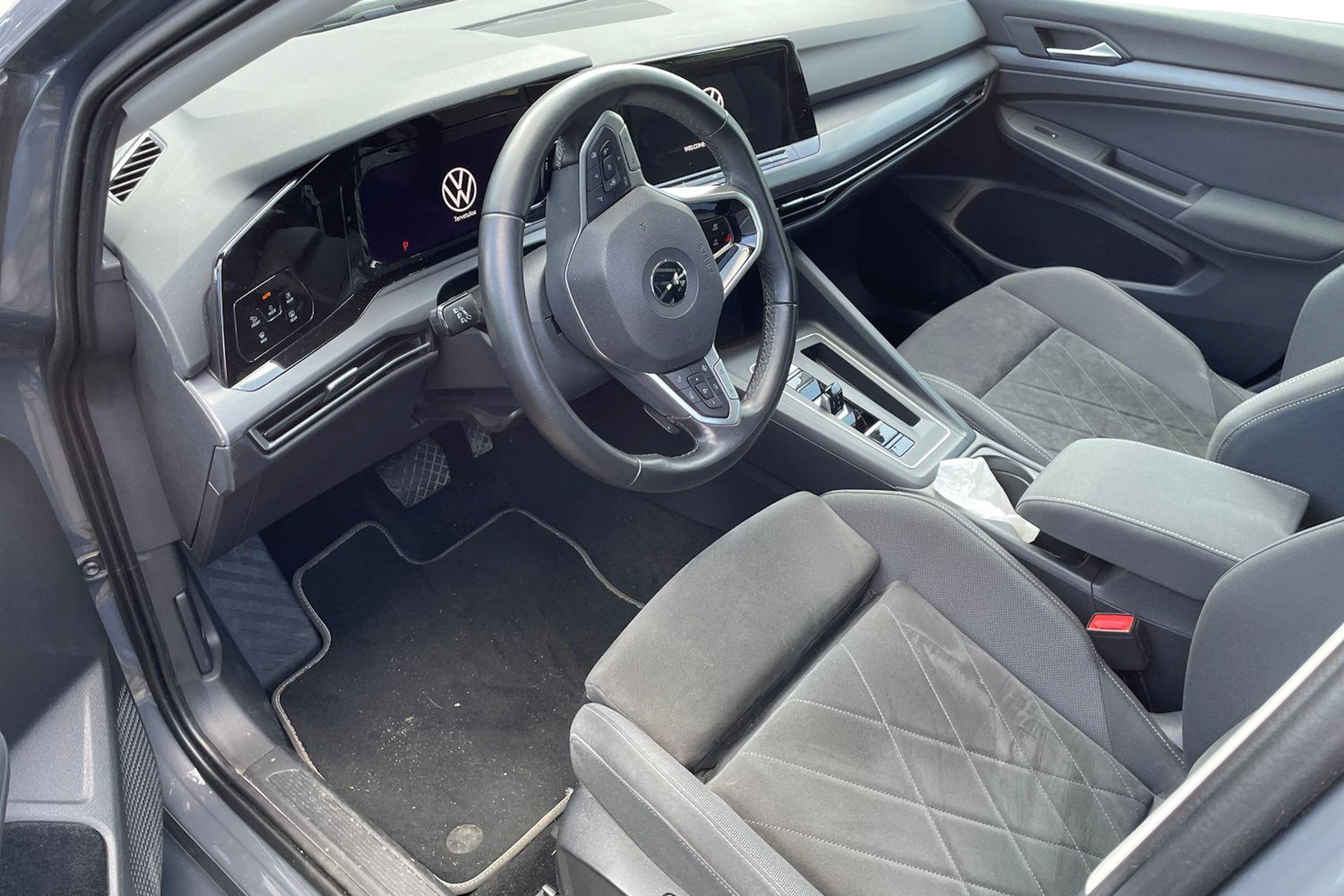 harmaa Volkswagen Golf 2020 kuva 3.