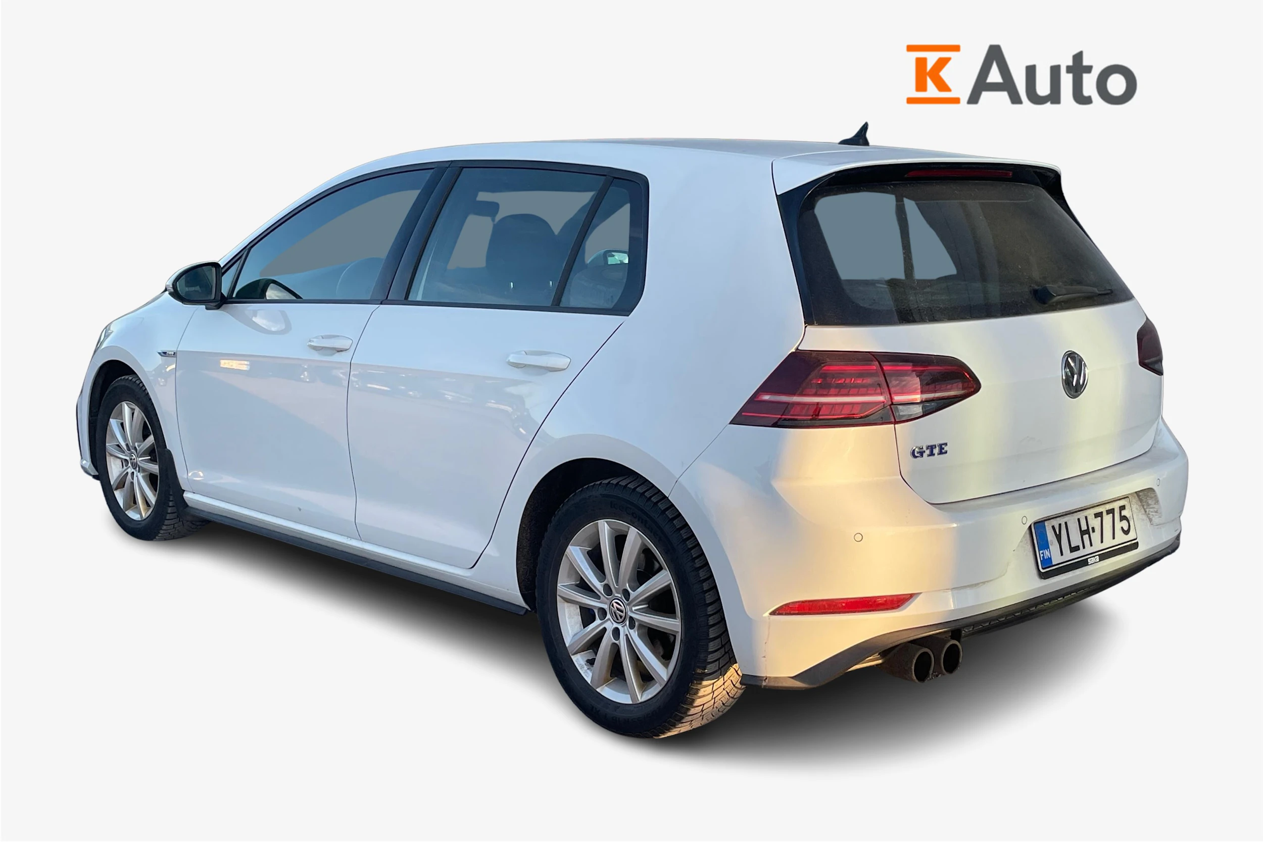 valkoinen Volkswagen Golf 2020 kuva 2.