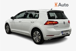 valkoinen Volkswagen Golf 2020 kuva 2.