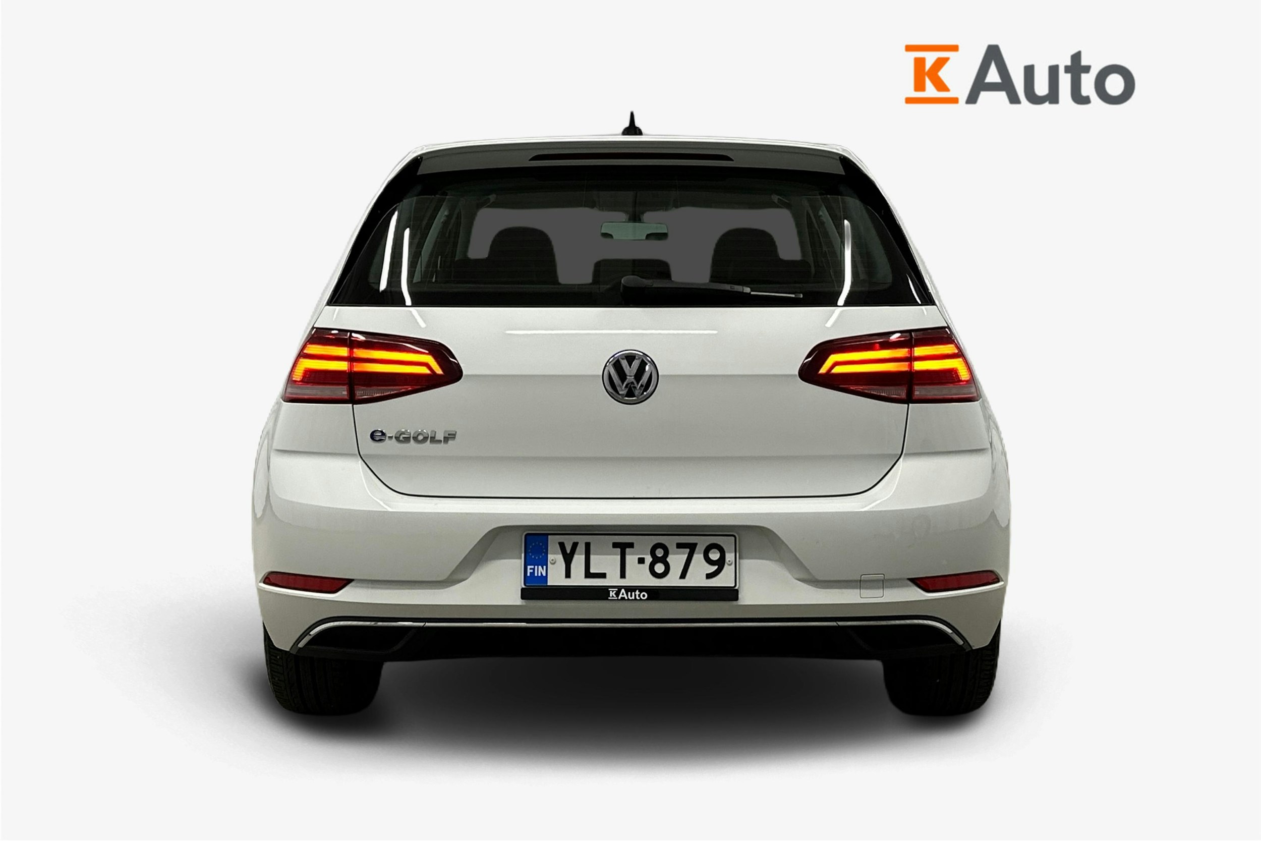 valkoinen Volkswagen Golf 2020 kuva 3.