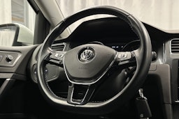 valkoinen Volkswagen Golf 2020 kuva 16.