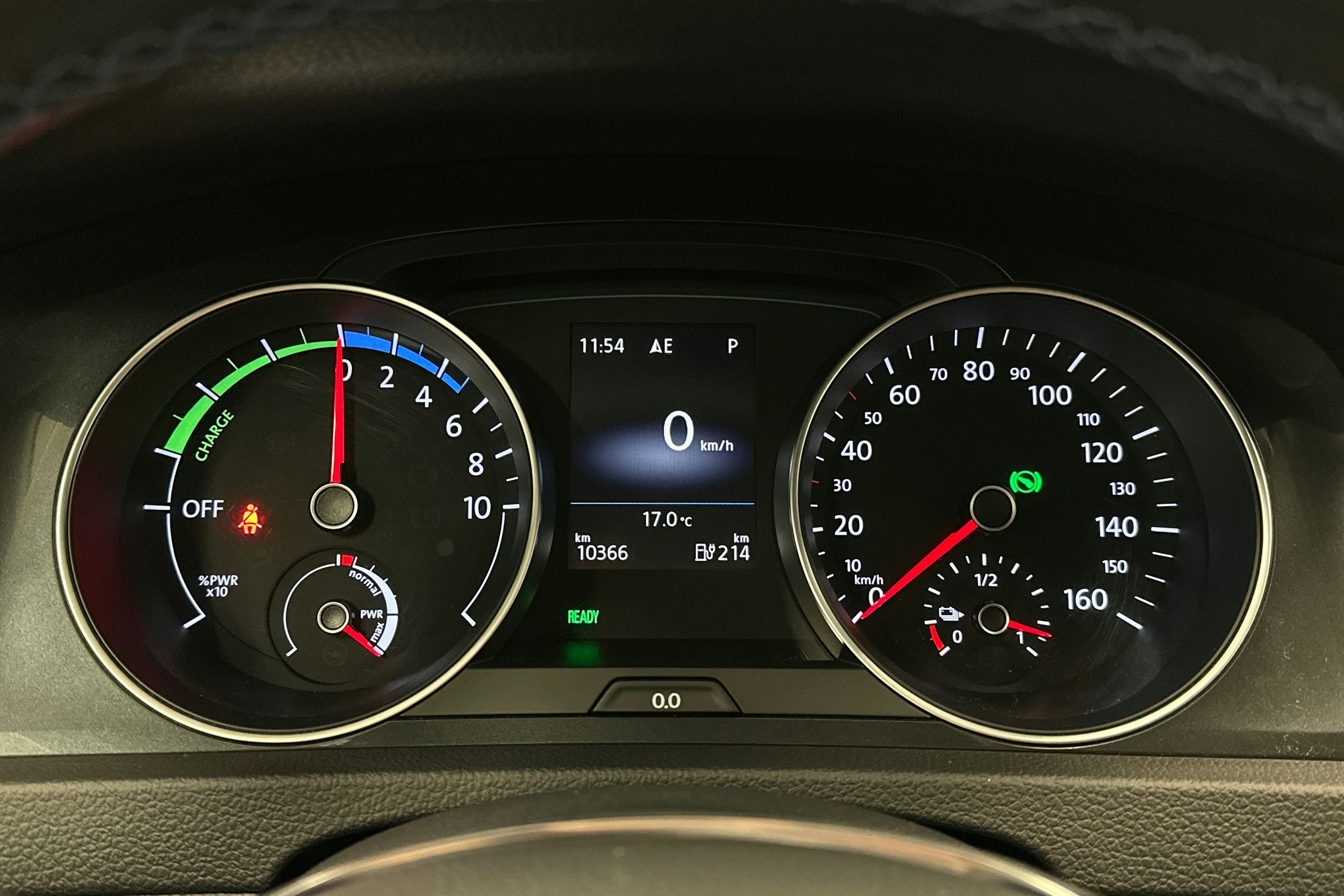 valkoinen Volkswagen Golf 2020 kuva 19.