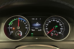 valkoinen Volkswagen Golf 2020 kuva 19.