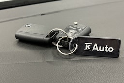 valkoinen Volkswagen Golf 2020 kuva 26.