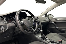 harmaa Volkswagen Golf 2020 kuva 7.