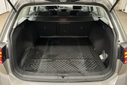 harmaa Volkswagen Golf 2020 kuva 14.